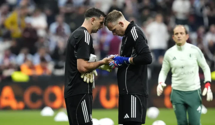 Emiliano Martínez Played Europa League Final with Broken Finger, Aston Villa Star Reveals