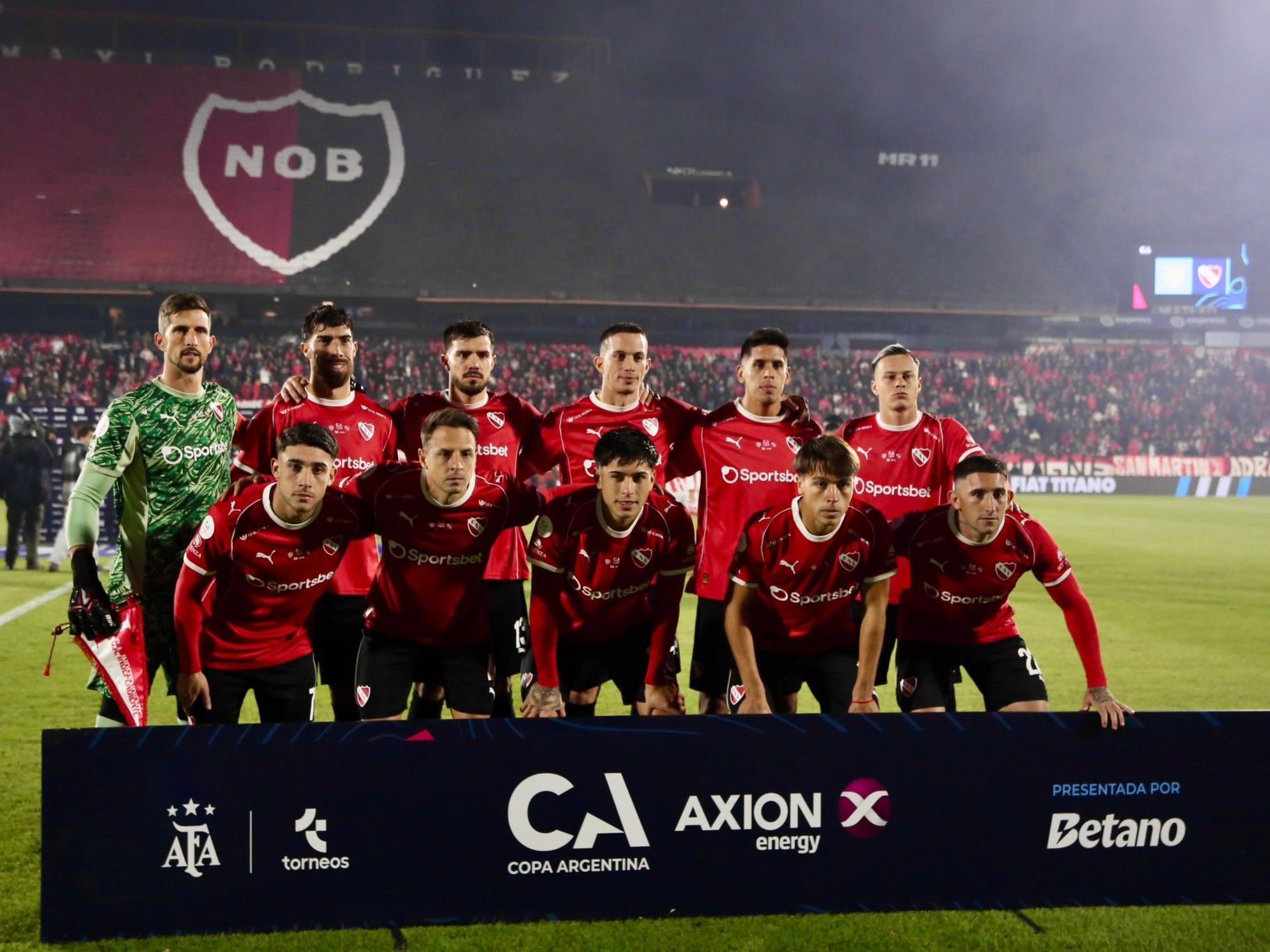 Independiente players celebrate a goal during their Copa Argentina match against Unión