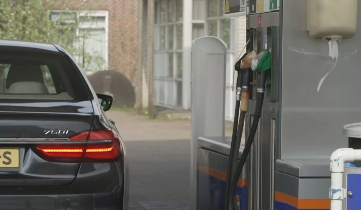 Leaseauto’s op benzine duurder vanaf 2027 door nieuwe ‘brandstofboete’