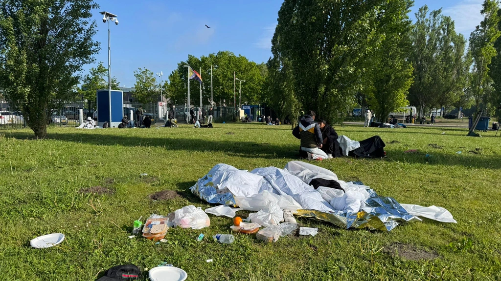 The Asylum Seeker Situation in Ter Apel: A Humanitarian Concern Unrelated to Football