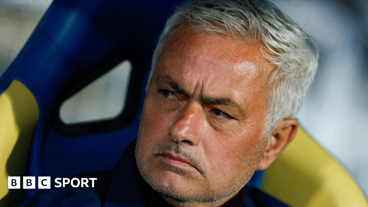 Mourinho Achieves Unbeaten League Season with Benfica but Misses Title
