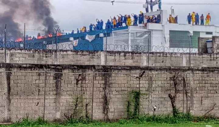 Hundreds of Inmates Riot at Venezuelan Prison, Citing Torture