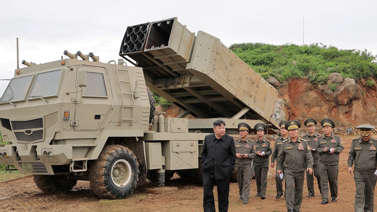 Corea del Norte prueba misiles balísticos y de crucero con inteligencia artificial