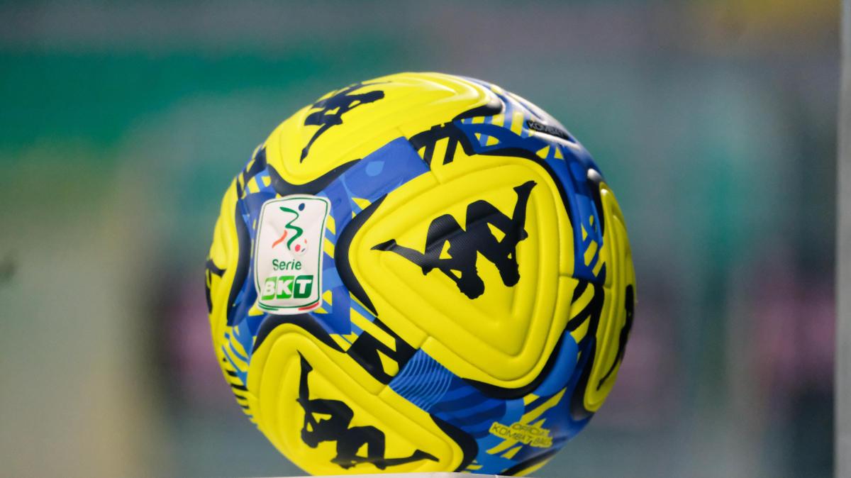Catanzaro and Monza Prepare for Crucial Serie B Playoff Final