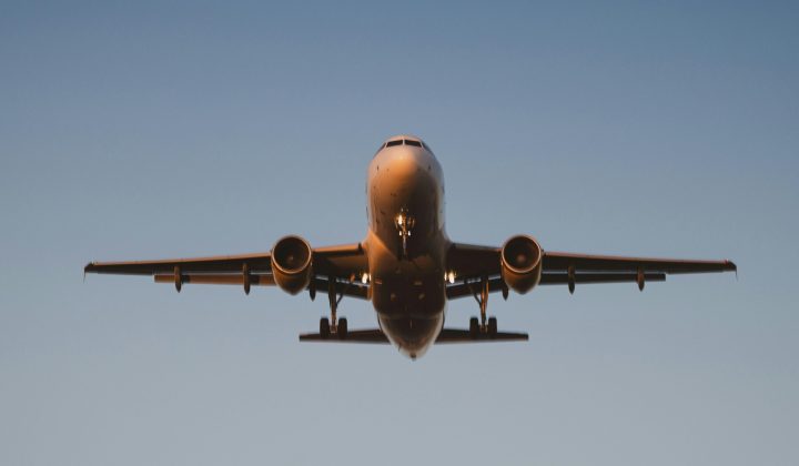 Doctor Saves Passenger’s Life Mid-Flight in Brazil