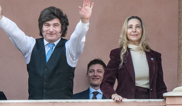 Iron Triangle” Re-emerges: Milei, Karina, and Caputo in Key Photo, Signaling Internal Harmony