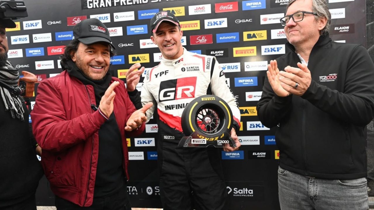 Governor Sáenz Kicks Off TC2000’s Fourth Round in Salta