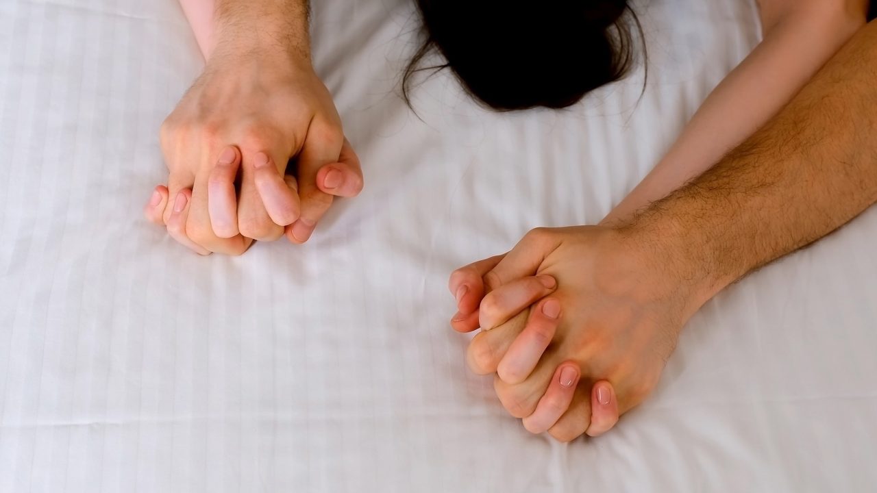 Expertos Proponen Enfoque Lento y Consciente para una Mayor Conexión Sexual