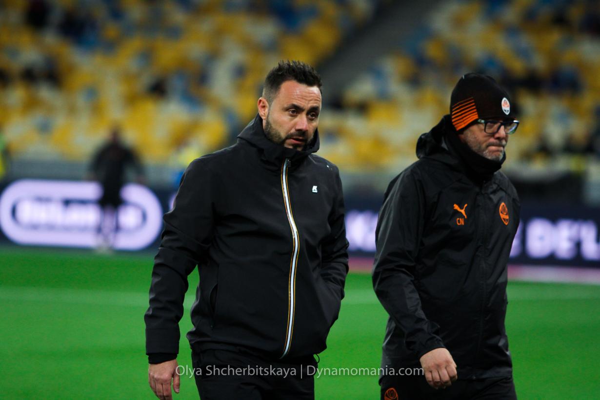 Roberto De Zerbi durante un partido