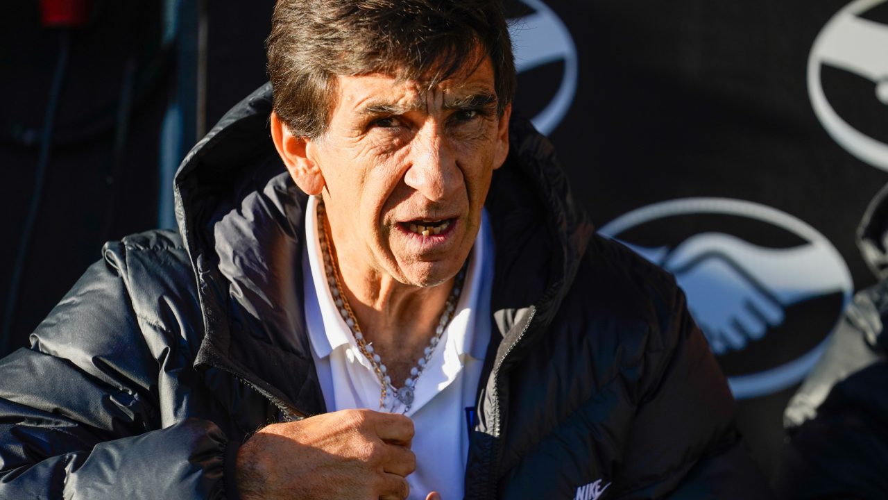Gustavo Costas Bids Farewell to Racing Fans with Heartfelt Message, Hints at Return