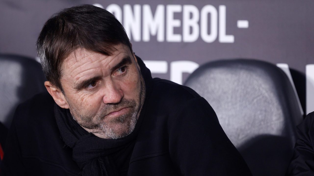 River Faces Crucial Sudamericana Clash Amidst Quintero’s Departure and Fan Unrest