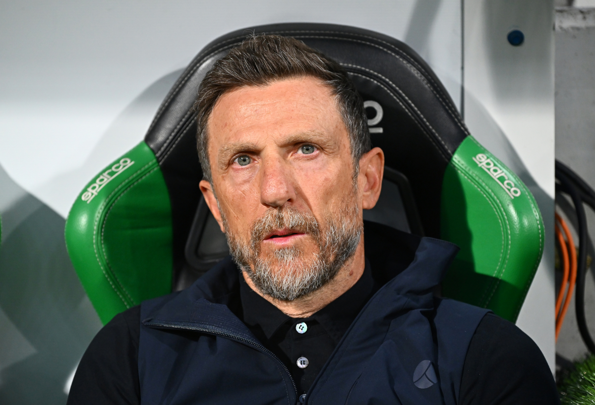 Eusebio Di Francesco on the touchline during a Serie A match between Sassuolo and Lecce