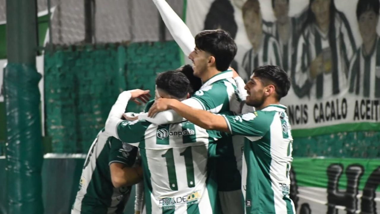 Excursionistas Dominates Liniers 4-1, Capitalizing on Arsenal’s Draw in Primera B Promotion Race