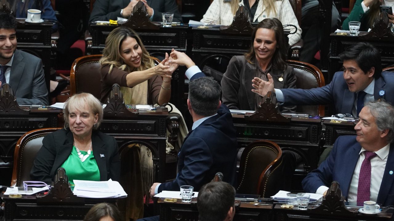 Argentina’s Congress Approves Gas Subsidy Cuts Affecting 15 Provinces