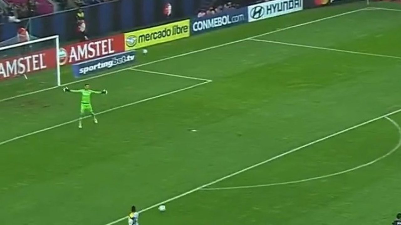 Controversial End to First Half: Referee Blows Whistle as Campaz Inches Towards Goal