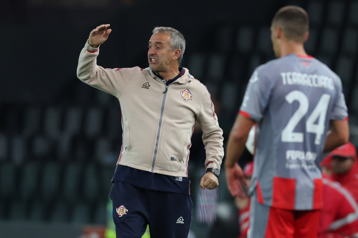 Cremonese manager Marco Giampaolo on the sidelines during a Serie A match