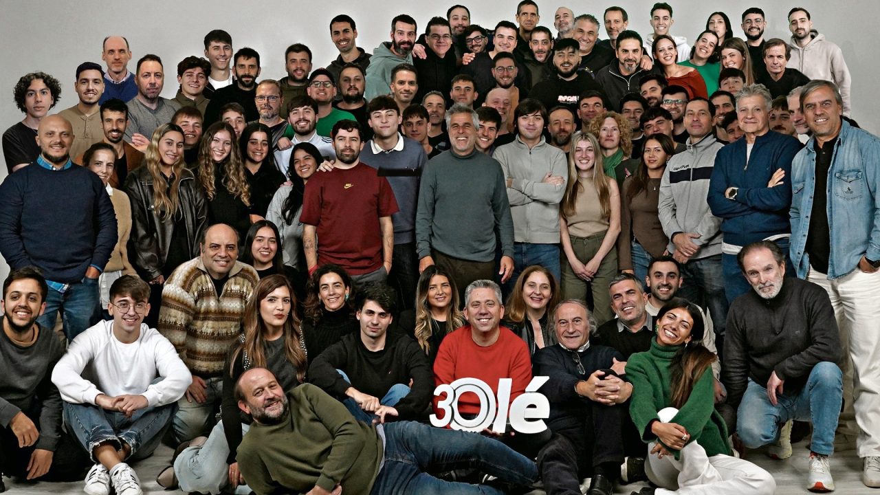 Olé Celebrates 30 Years of Passionate Sports Journalism in Argentina