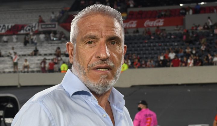 Omar Labruna Slams River Plate Squad: “Lack the Capacity to Wear the Shirt