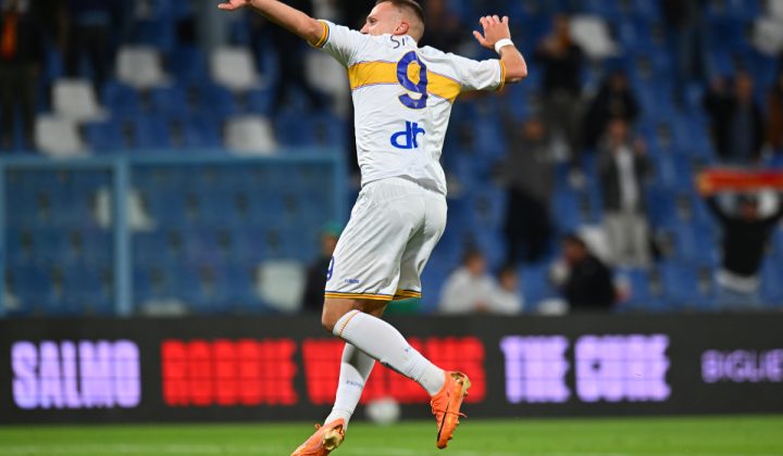 Lecce Snatch Dramatic Last-Gasp Victory Against Sassuolo to Boost Survival Hopes