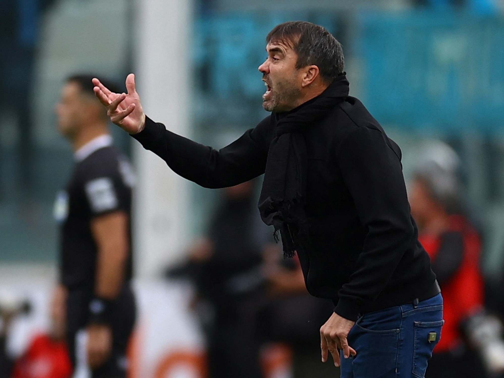 River Plate coach Enzo Francescoli in discussion during the Apertura final