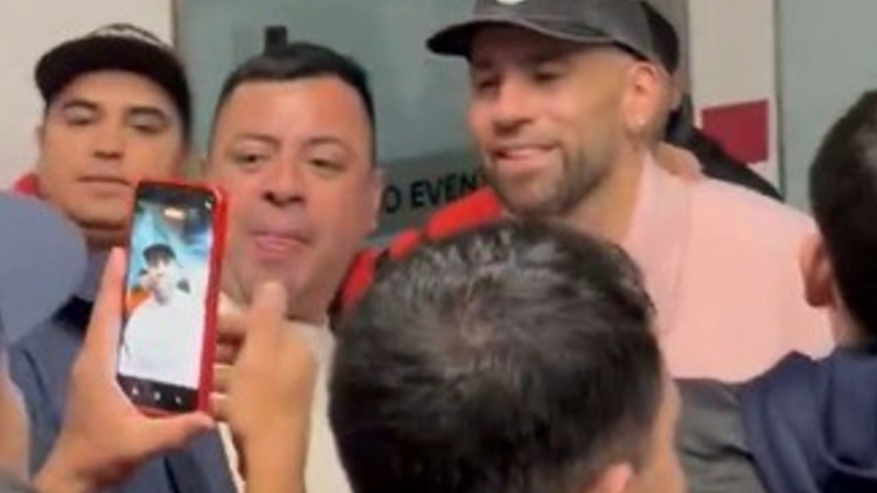 Otamendi fulfils lifelong dream, joining River Plate amid fan euphoria