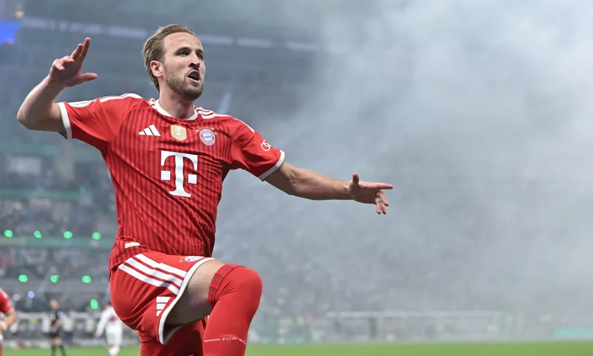 Kane Celebrates DFB-Pokal Hat-Trick as Bayern Dismisses Barcelona Transfer Rumours