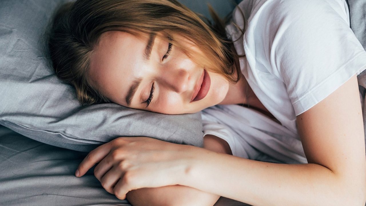 Scientists Uncover Optimal Sleep Duration for Reduced Dementia Risk