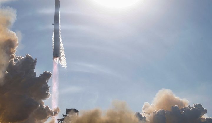 SpaceX Starship’s 12th Flight: Successful Launch, Uncontrolled Descent, and Ocean Splashdown