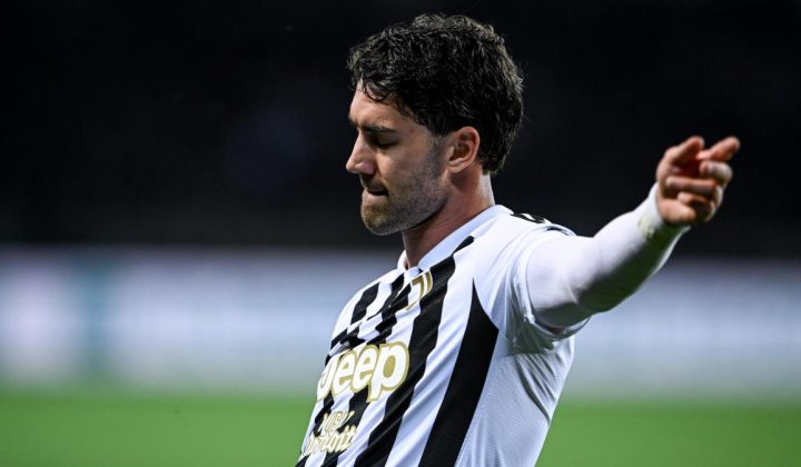 Spalletti Pushes for Vlahovic Renewal Amidst Transfer Speculation
