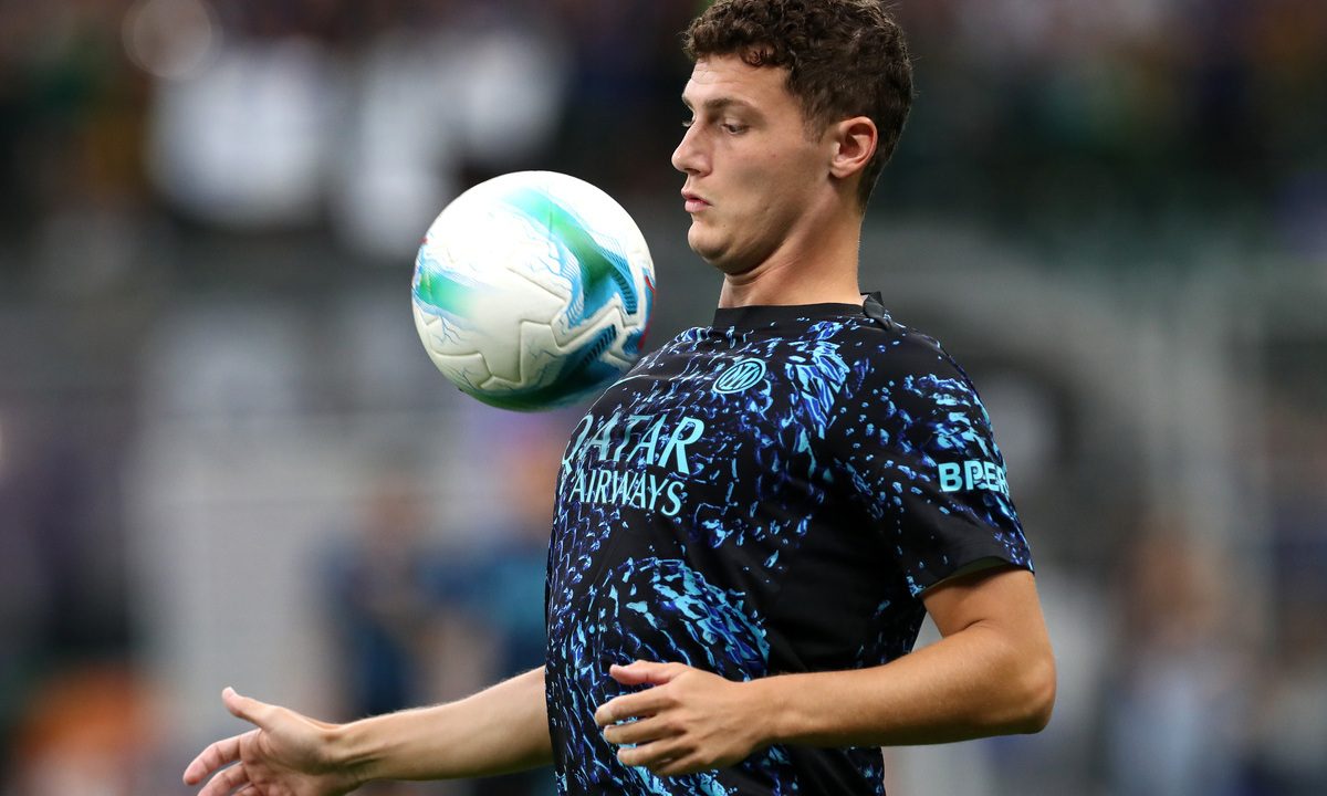 Benjamin Pavard Bids Farewell to Marseille, Inter Future Uncertain