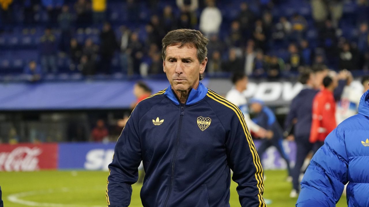 Claudio Ubeda’s Future at Boca Juniors Uncertain After Libertadores Exit