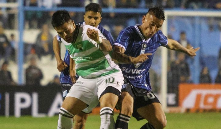Ferro y Racing de Córdoba firman un empate sin goles en un partido físico