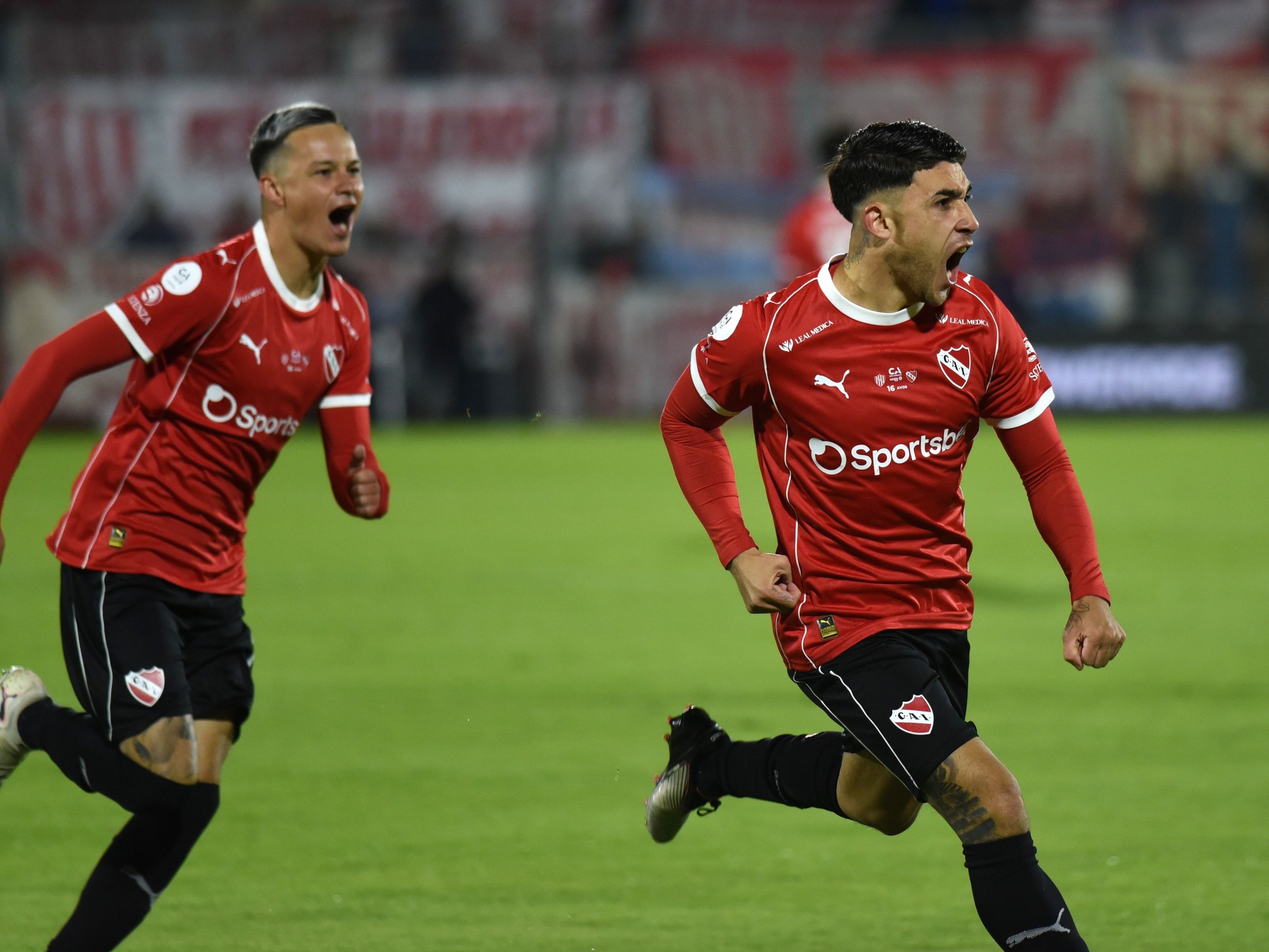 Santiago Montiel of Independiente celebrating a goal