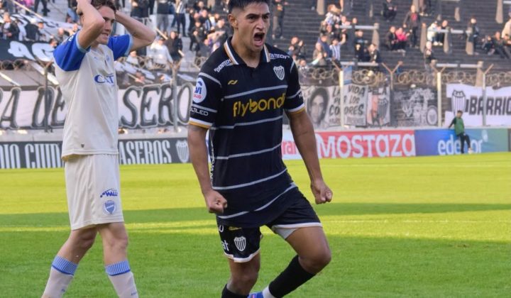 Godoy Cruz Misses Opportunity to Lead Primera Nacional Zone A After Loss to Estudiantes