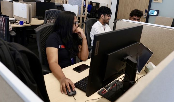 US Judge Blocks Trump Administration’s $100,000 Work Visa Fee Increase