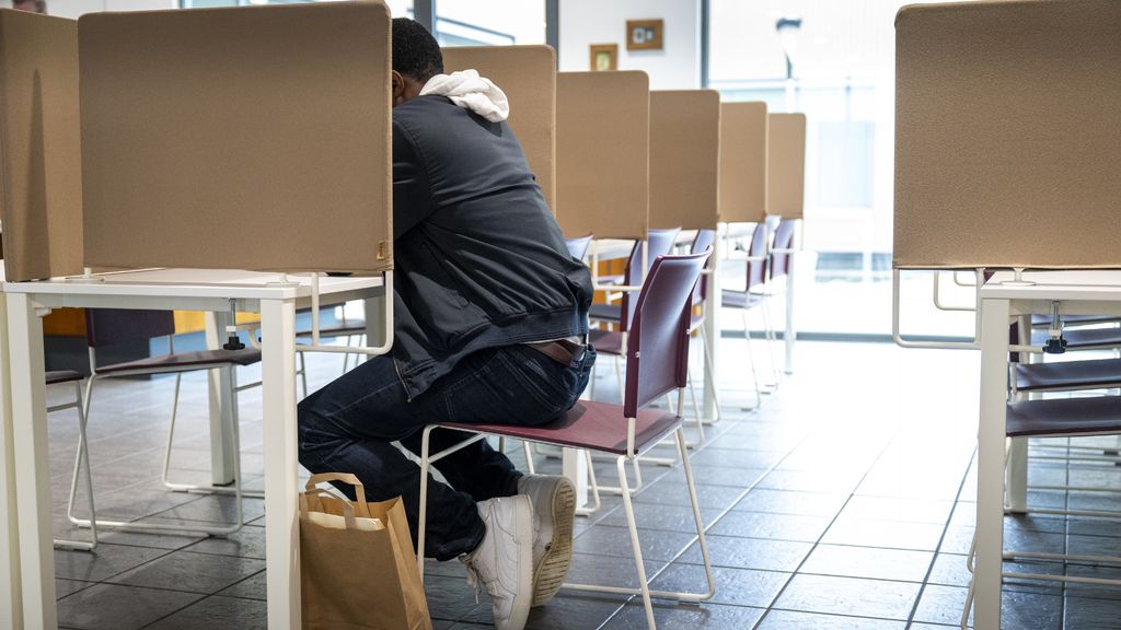 EU Migrant Pact Takes Effect, Reshaping Asylum Procedures