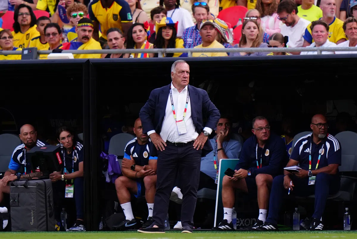 Dick Advocaat addressing the media during a press conference.