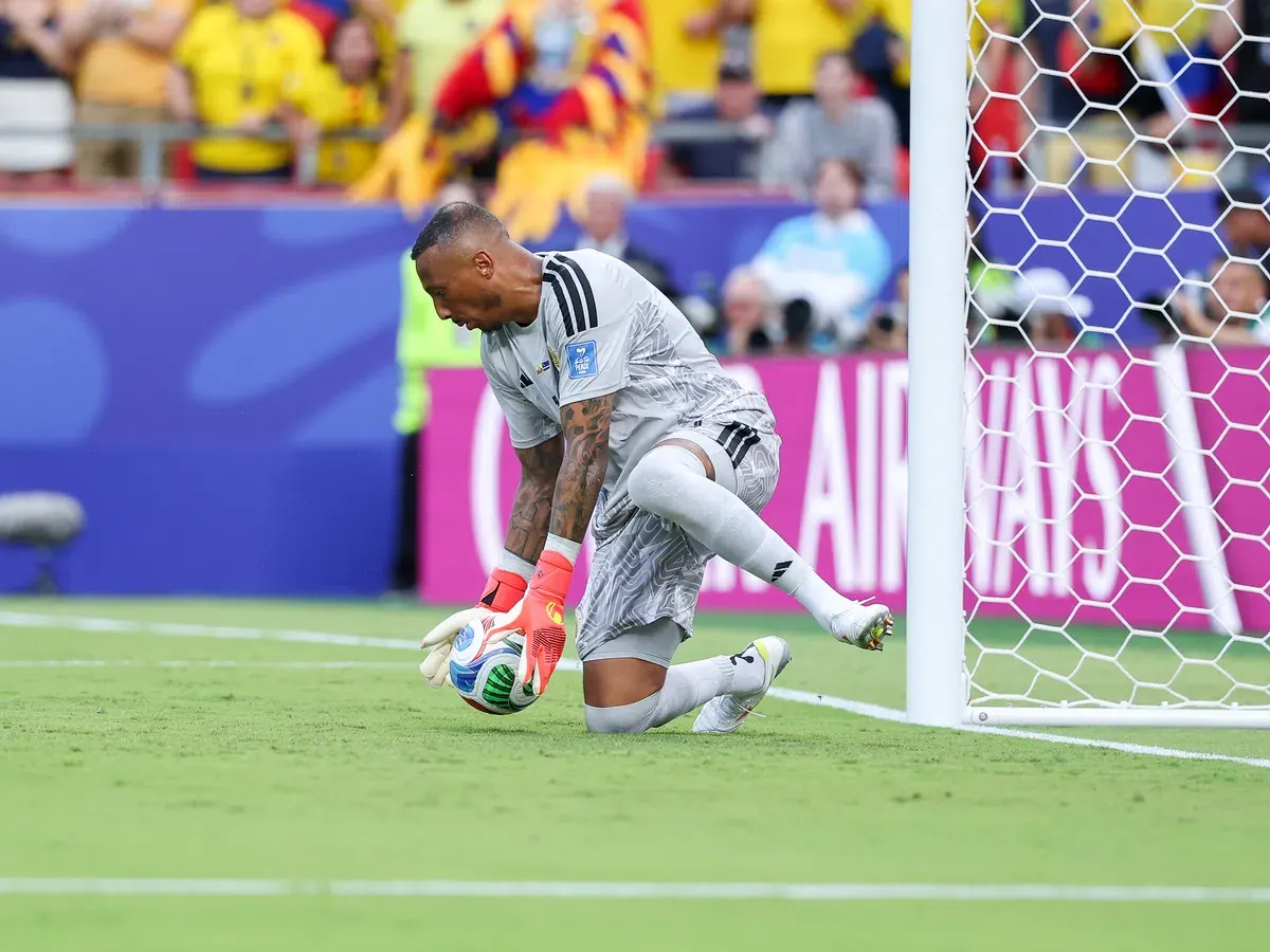 Curaçao goalkeeper Eloy Room in action during the match
