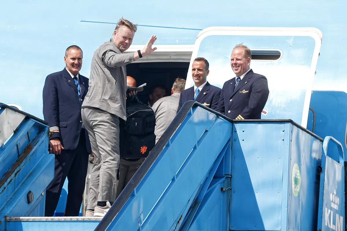 Netherlands national football team players posing for a photo