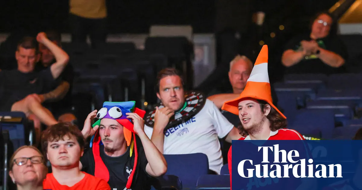 England Fans Opt for Darts Over Football Fan Zones in New York