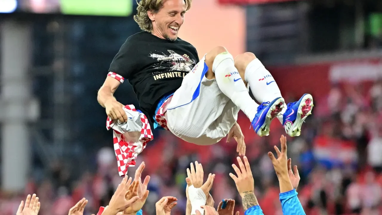 Luka Modrić Joins Elite Club with Messi and Cristiano Ronaldo After 200 Croatia Caps