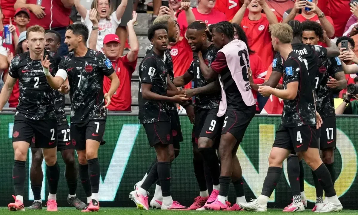 Cyle Larin Shines for Canada at World Cup, Earning Praise from Southampton