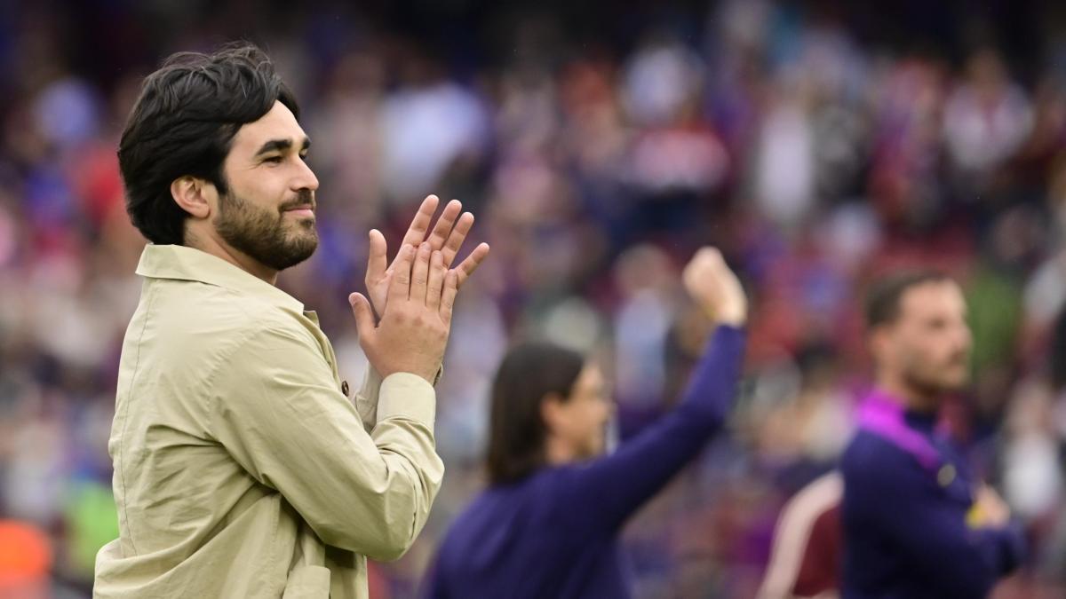 Pere Romeu Renews with Barcelona Amidst Player Departures