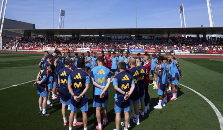 Spain Poised for World Cup Glory, Says Roberto Gómez