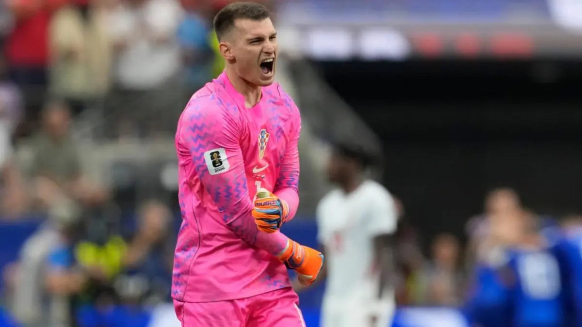 Livakovic Shines for Croatia Despite Club Struggles and Transfer Saga