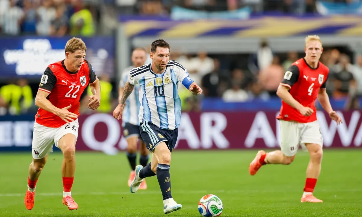 Messi to Start on the Bench Against Jordan, Scaloni Confirms