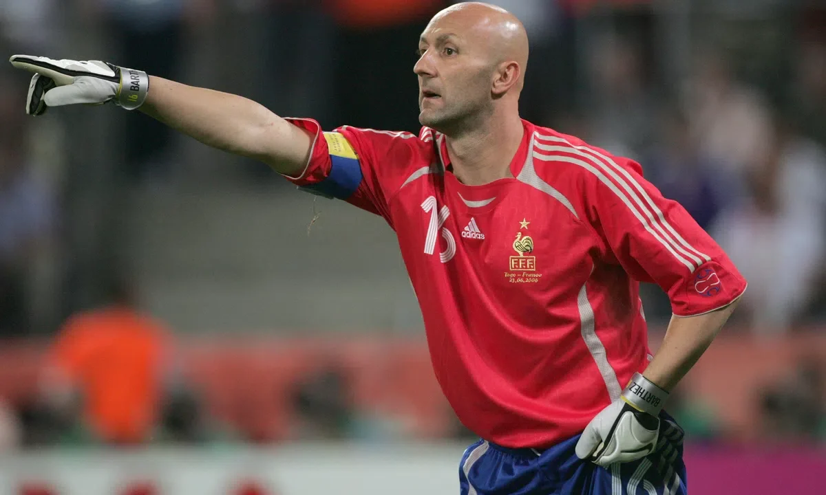 Fabien Barthez: The Underrated World Cup Goalkeeper with 10 Clean Sheets