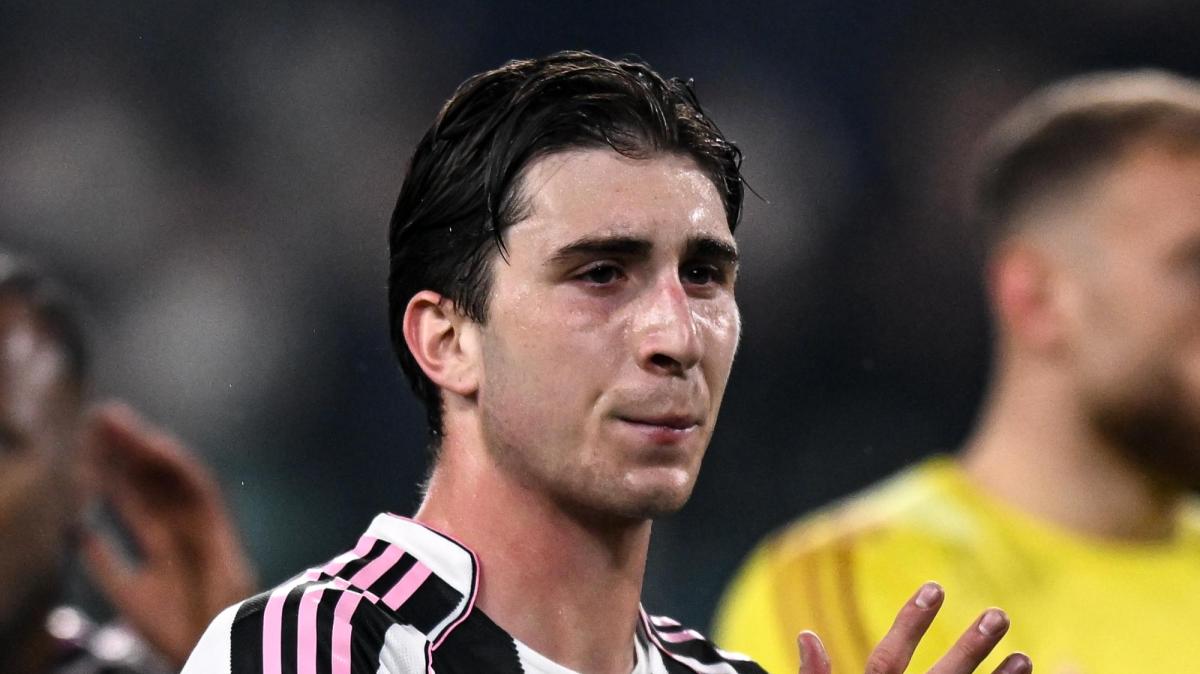 Juventus Faces Summer Exodus to Meet Financial Targets