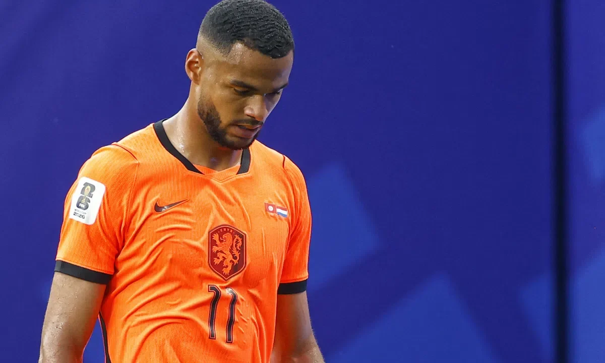 Gakpo Focuses on Football Amidst Personal Tragedy, Koeman and Van Dijk Affirm
