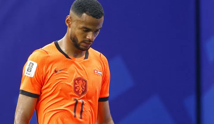 Gakpo Focuses on Football Amidst Personal Tragedy, Koeman and Van Dijk Affirm
